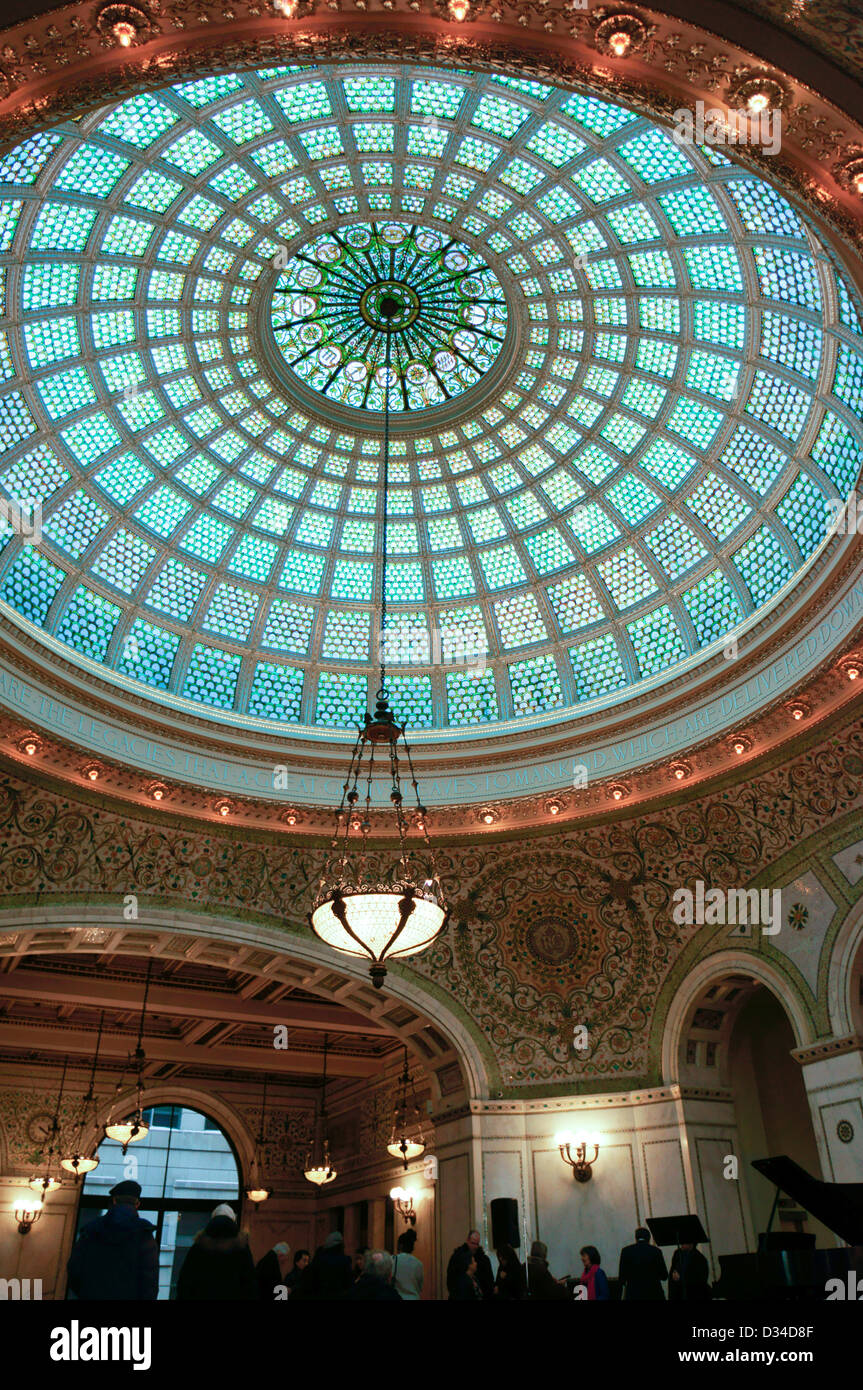 Dans le Dôme Tiffany Preston Bradley Hall, Centre culturel de Chicago. Plus grand dôme Tifanny dans le monde. Banque D'Images