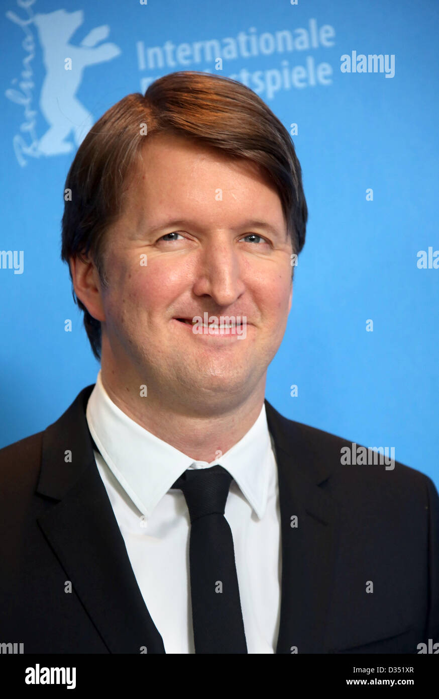 Réalisateur Tom Hooper pose à la photocall de "Les Miserables" durant le 63e Festival du Film de Berlin, aka Berlinale à l'hôtel Hyatt à Berlin, Allemagne, le 09 février 2013. Photo : Hubert Boesl Banque D'Images