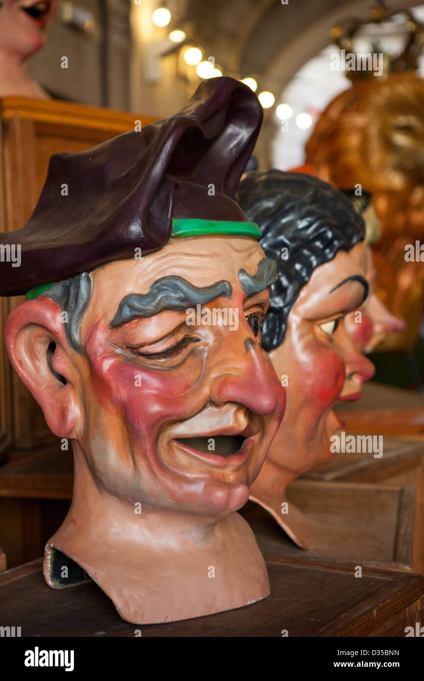 Les chefs Festival affiché au public avant leur utilisation traditionnelle du festival de Barcelone en Février. Banque D'Images