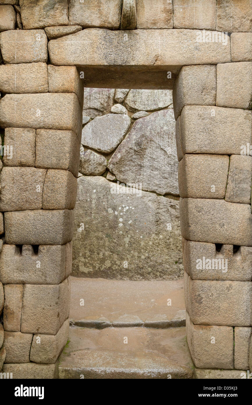 Porte du temple de Machu Picchu, Pérou Banque D'Images