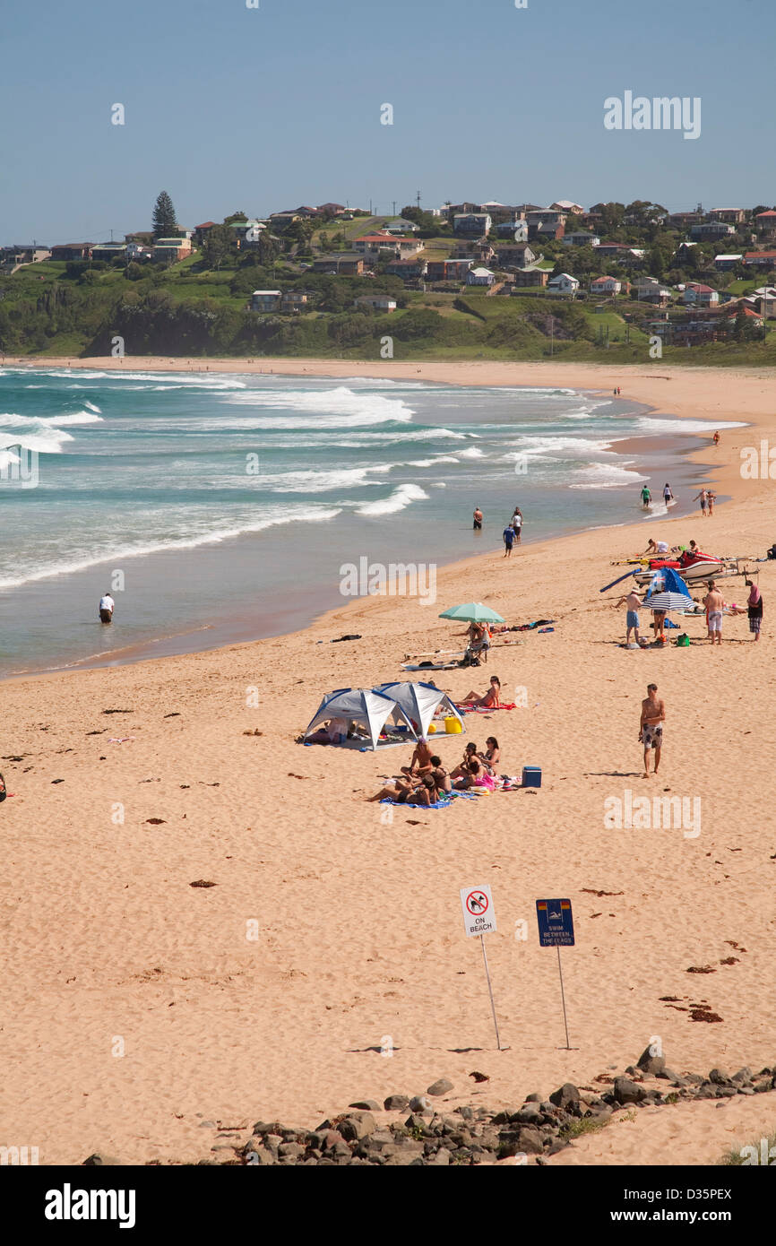 Plage de Bombo situé très près de la côte sud de la magnifique ville balnéaire de Kiama,région Illawarra South Coast NSW Australie Banque D'Images