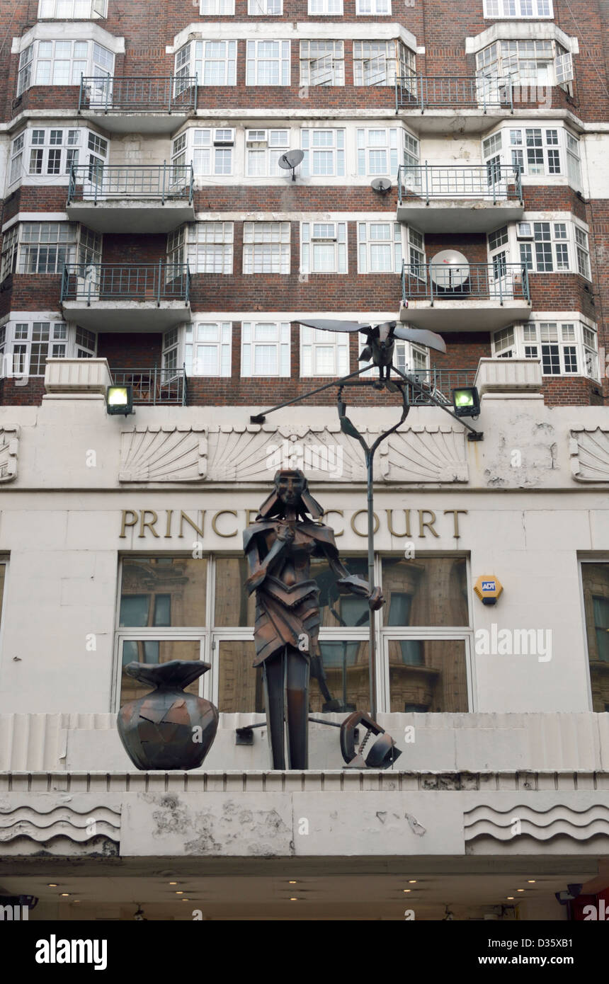 La Cour des Princes appartement in Brompton Road, Knightsbridge, London, UK Banque D'Images