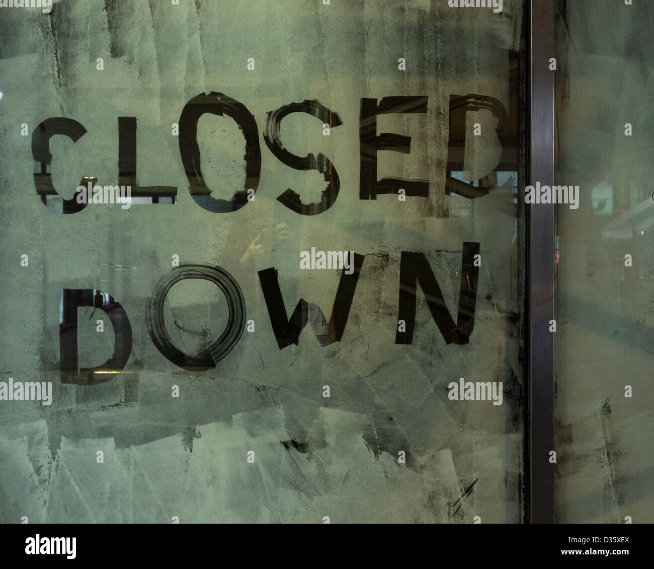 Fermé peint dans une vitrine . Photo par Julie Edwards Banque D'Images