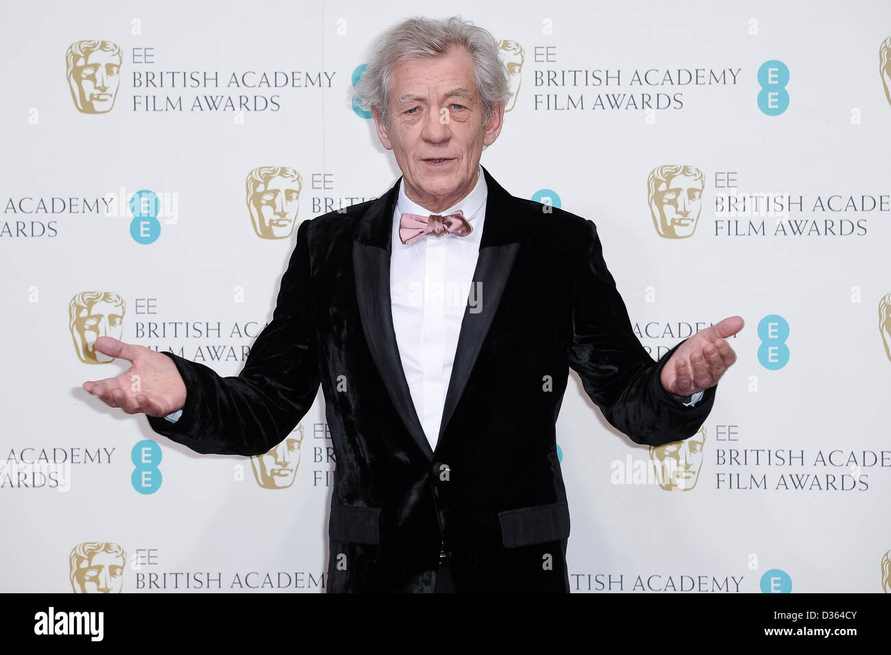 Londres, Royaume-Uni. Feb 10th, 2013. Ian McKellen pose dans la salle de presse à l'EE British Academy Film Awards au Royal Opera House le 10 février 2013 à Londres, Angleterre : Londres Crédit Entertainment/Alamy Live News Banque D'Images