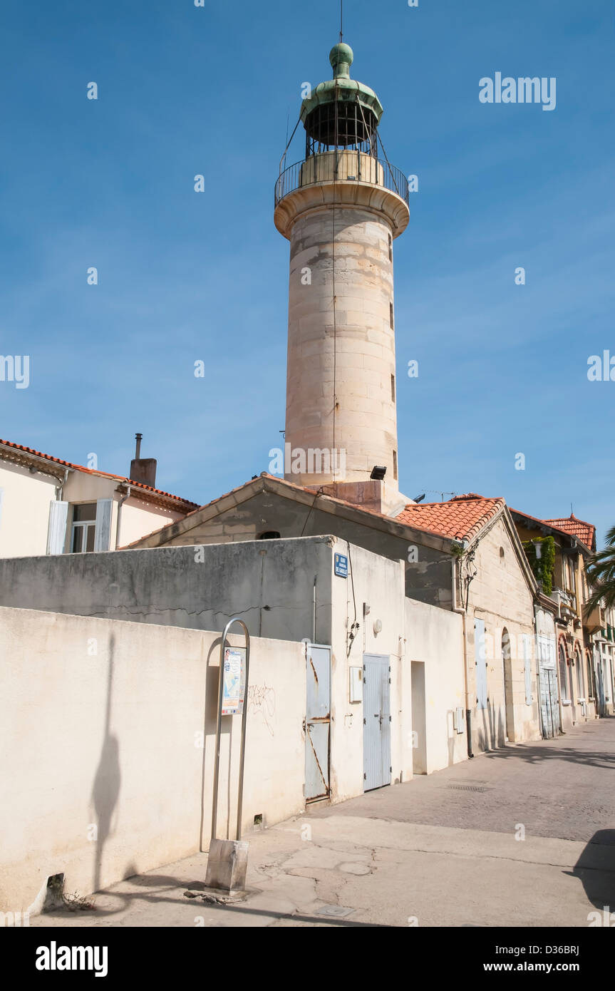 Le vieux phare au Grau du Roi en Camargue, France. Banque D'Images