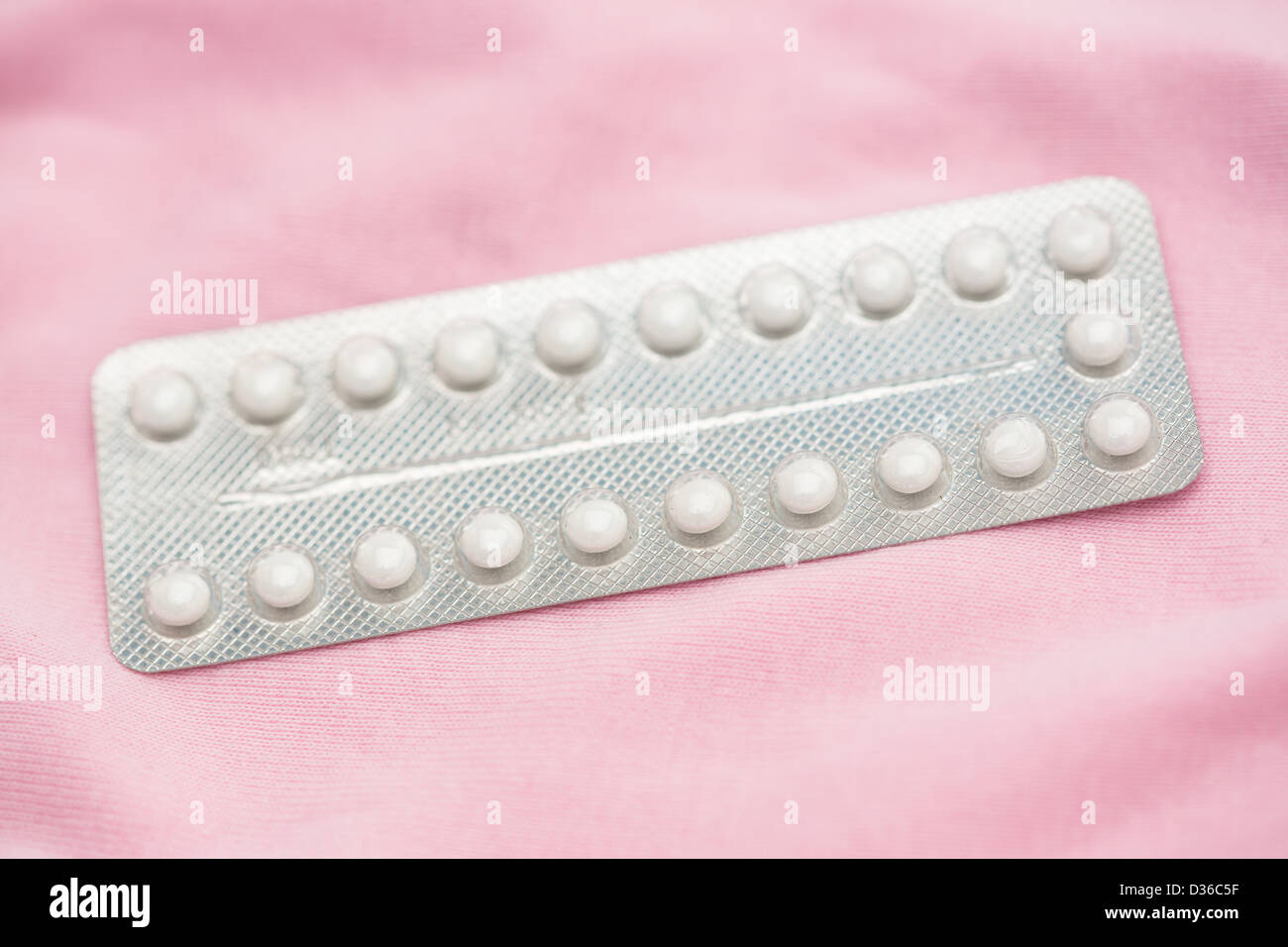 Pilule contraceptive en paquet Banque D'Images