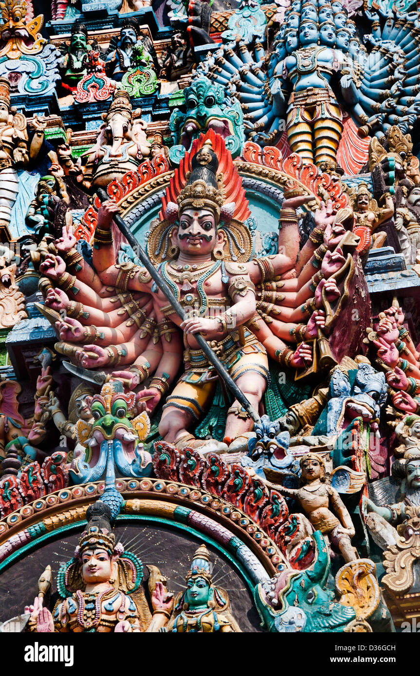 Sri Meenakshi Amman Temple Hindu ( dédié à Parvati -- Meenakshi Sundareswarar Shiva- ) Madurai Inde Banque D'Images