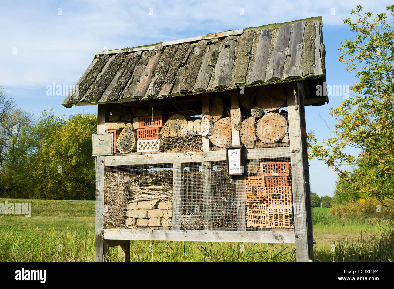 Hôtel d'insectes, Popelau, Amt Neuhaus, Basse-Saxe, Allemagne, Europe Banque D'Images