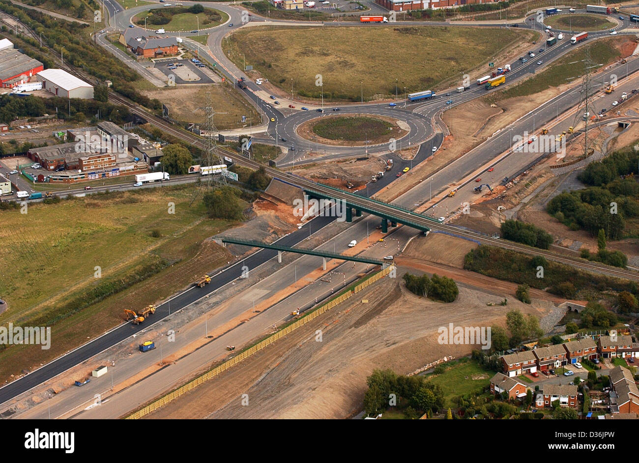 M6 autoroute à péage en construction à Bridgtown Royaume-Uni. Vue aérienne routes construction autoroutes Grande-Bretagne route à péage infrastructure autoroutes Banque D'Images