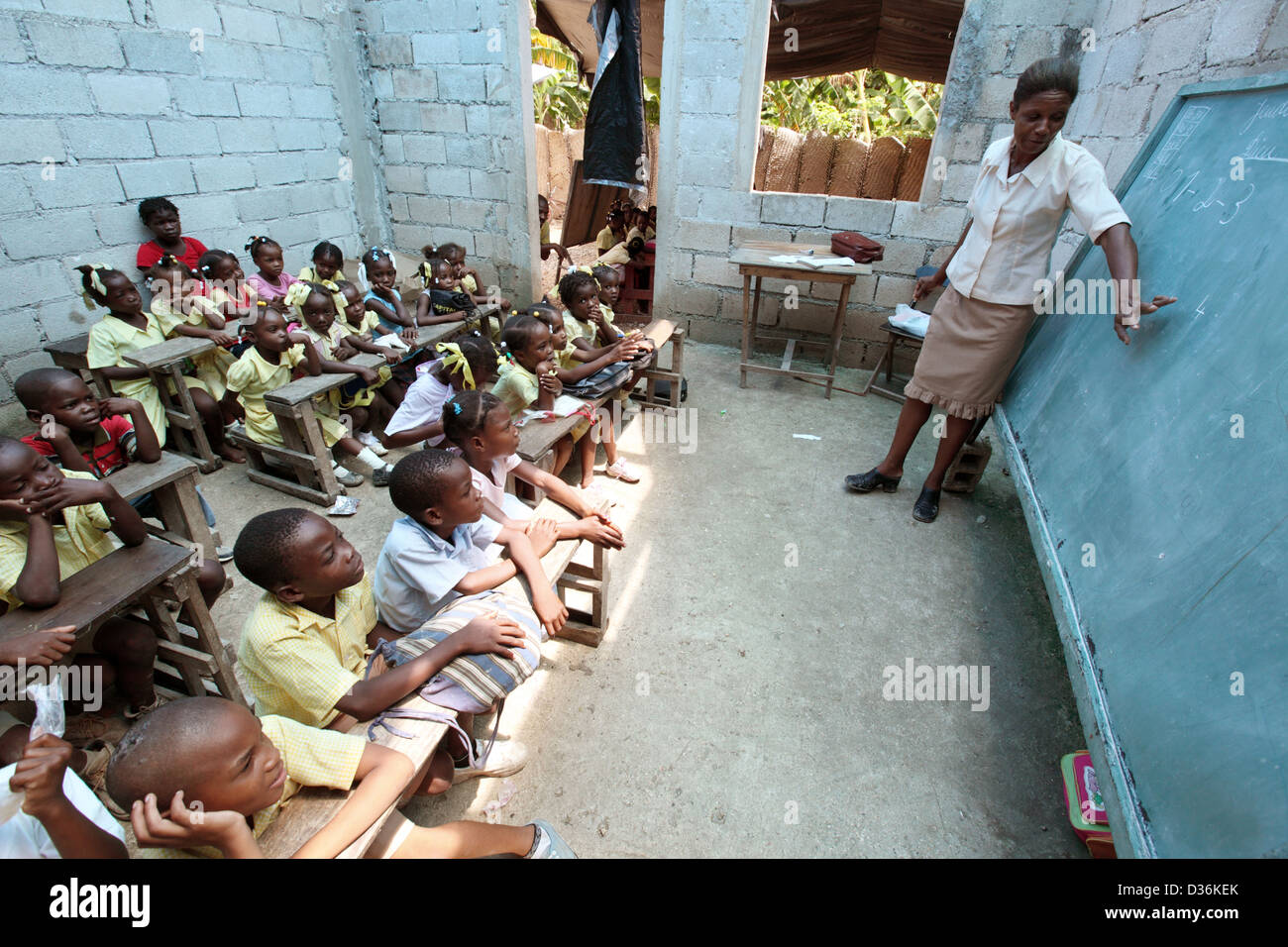 Léogâne, Haïti, les enfants à l'école Banque D'Images