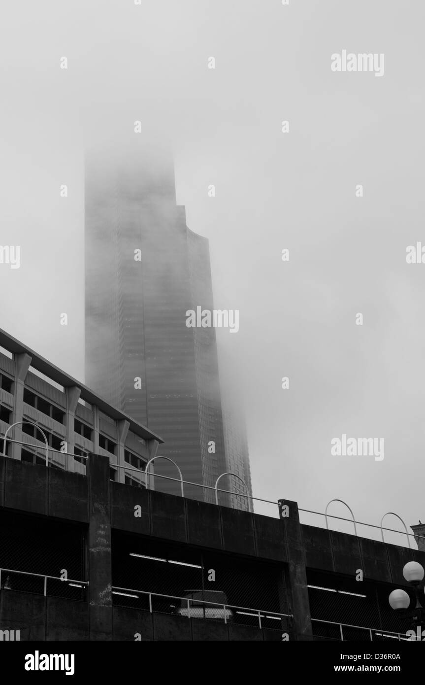 Colombie-britannique Tower dans le brouillard, Seattle Banque D'Images