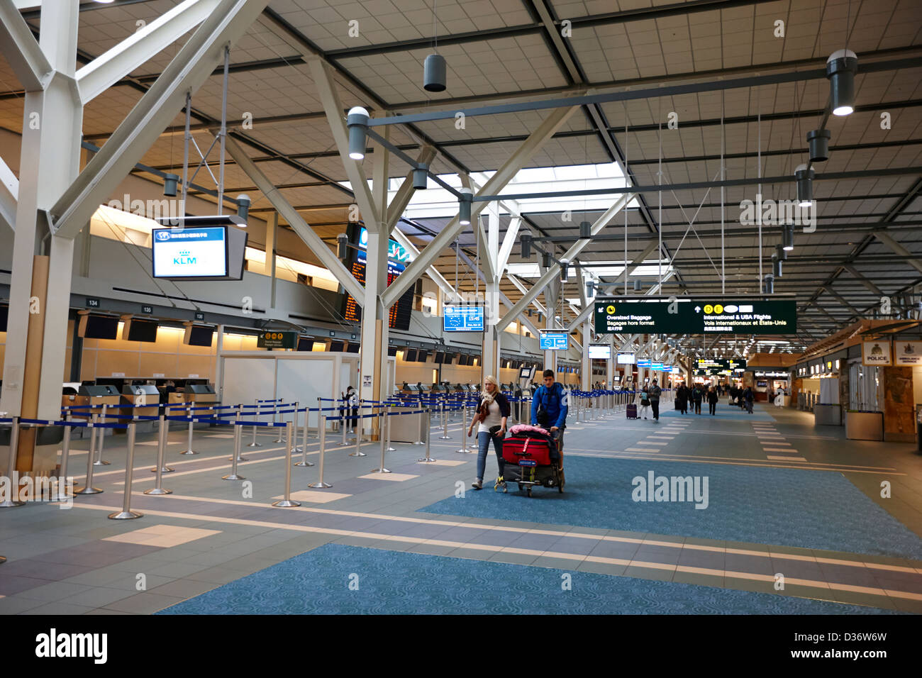 United States départs internationaux l'aéroport international de Vancouver BC Canada Banque D'Images