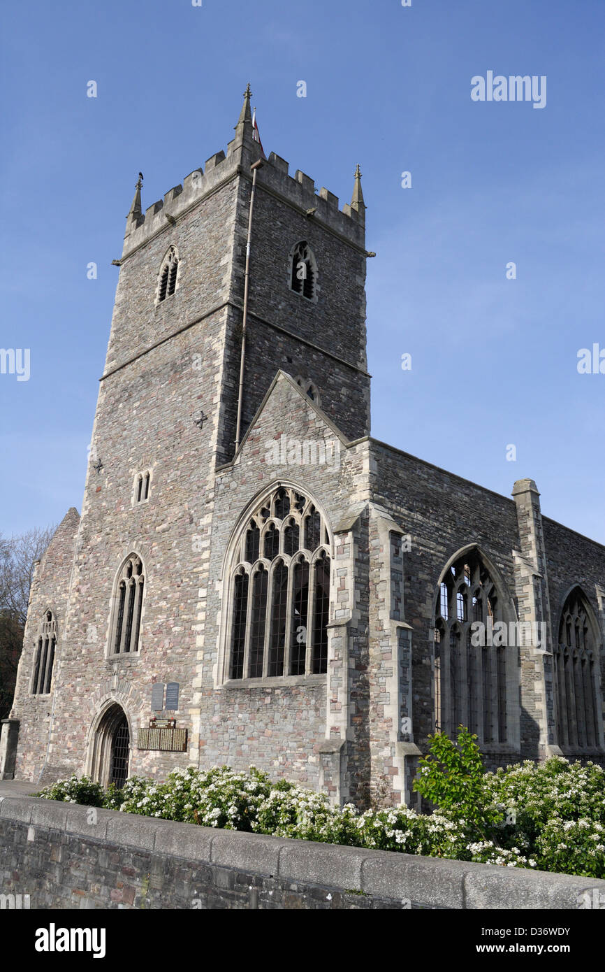 Les vestiges de l'église St Peters dans le centre-ville de Bristol. Angleterre. Un mémorial à l'attentat à la bombe dans le blitz Banque D'Images Les vestiges de l'église St Peters dans le centre-ville de Bristol. Angleterre. Un mémorial à l'attentat à la bombe dans le blitz Banque D'Images