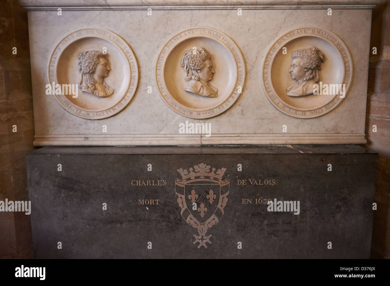 Le tombeau de Louis XVII (1785 - 1795) Basilique Cathédrale de Saint Denis , Paris France Banque D'Images