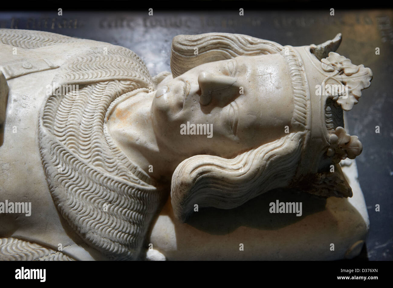 Cité médiévale tombe de Charles 1er d'Anjou (1226-1285), Roi de Naples et Sicile , Basilique Cathédrale de Saint Denis, Paris France Banque D'Images