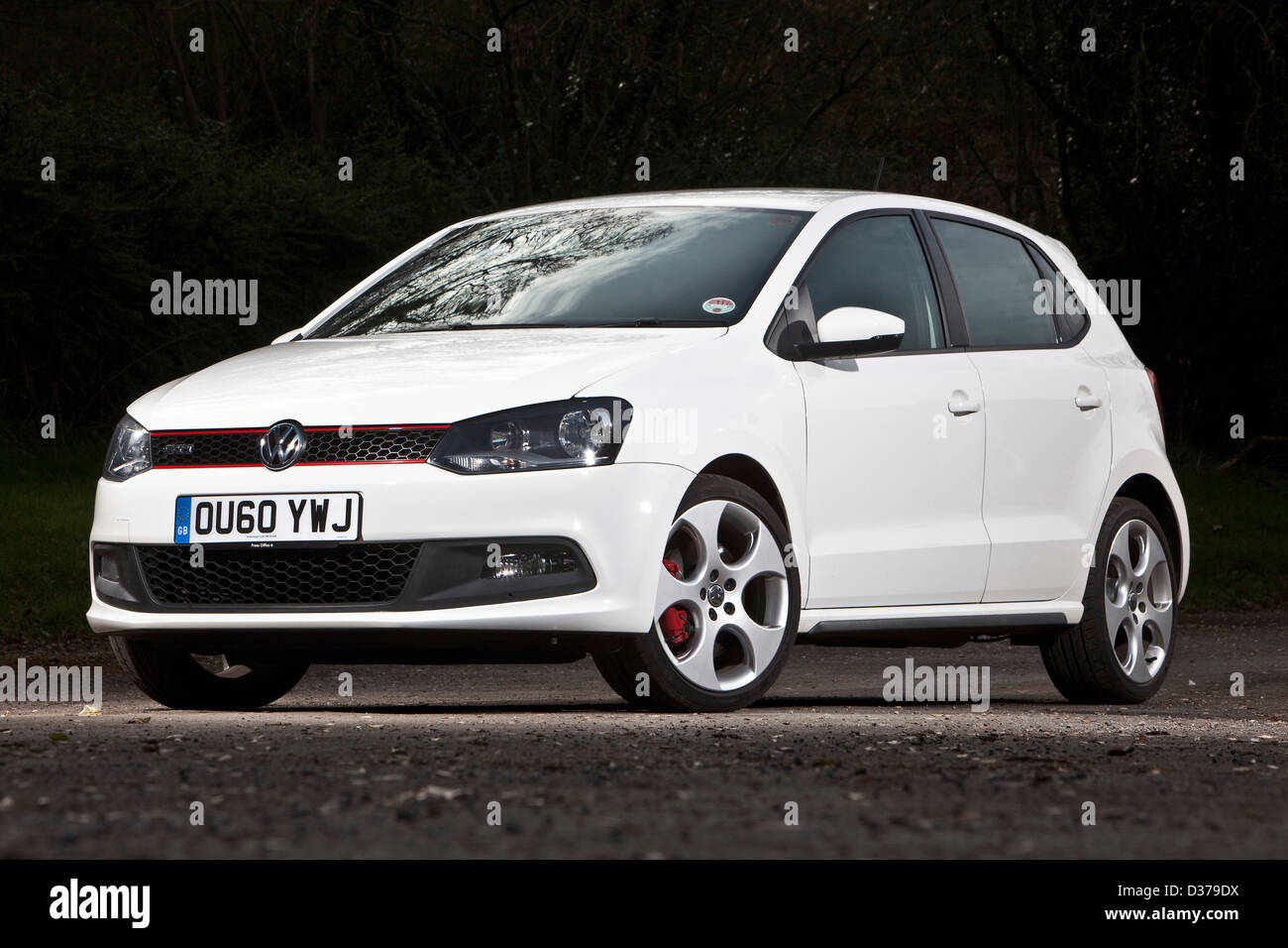 VW Volkswagen Polo GTI blanche garée sur route, à Winchester, en Angleterre, 15 03 2011 Banque D'Images