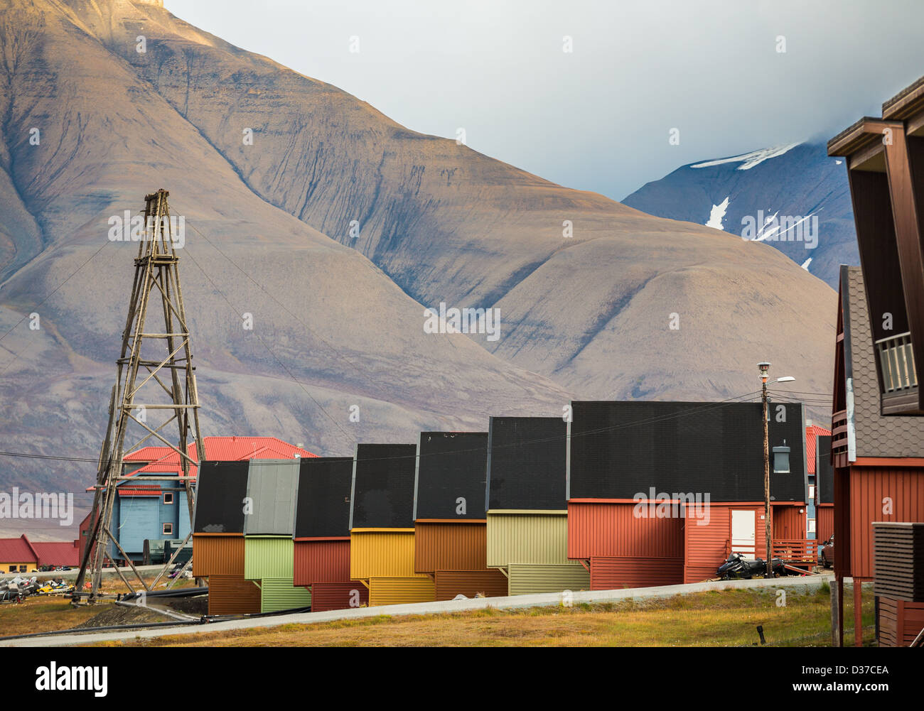 Maisons en bois à Longyearbyen, Svalbard, Norvège. Banque D'Images