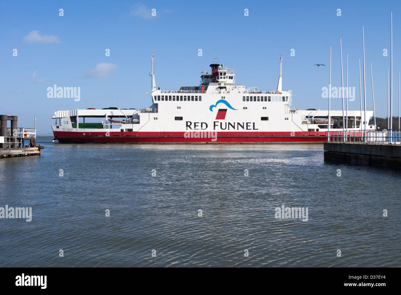 Ferry Red Funnel Cowes Banque D'Images