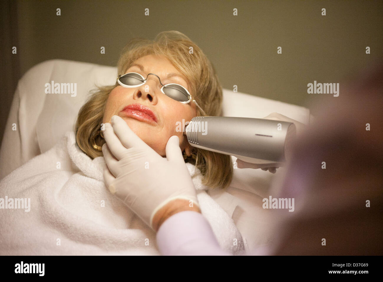 Traitement Chirurgie faciale non invasive Banque D'Images