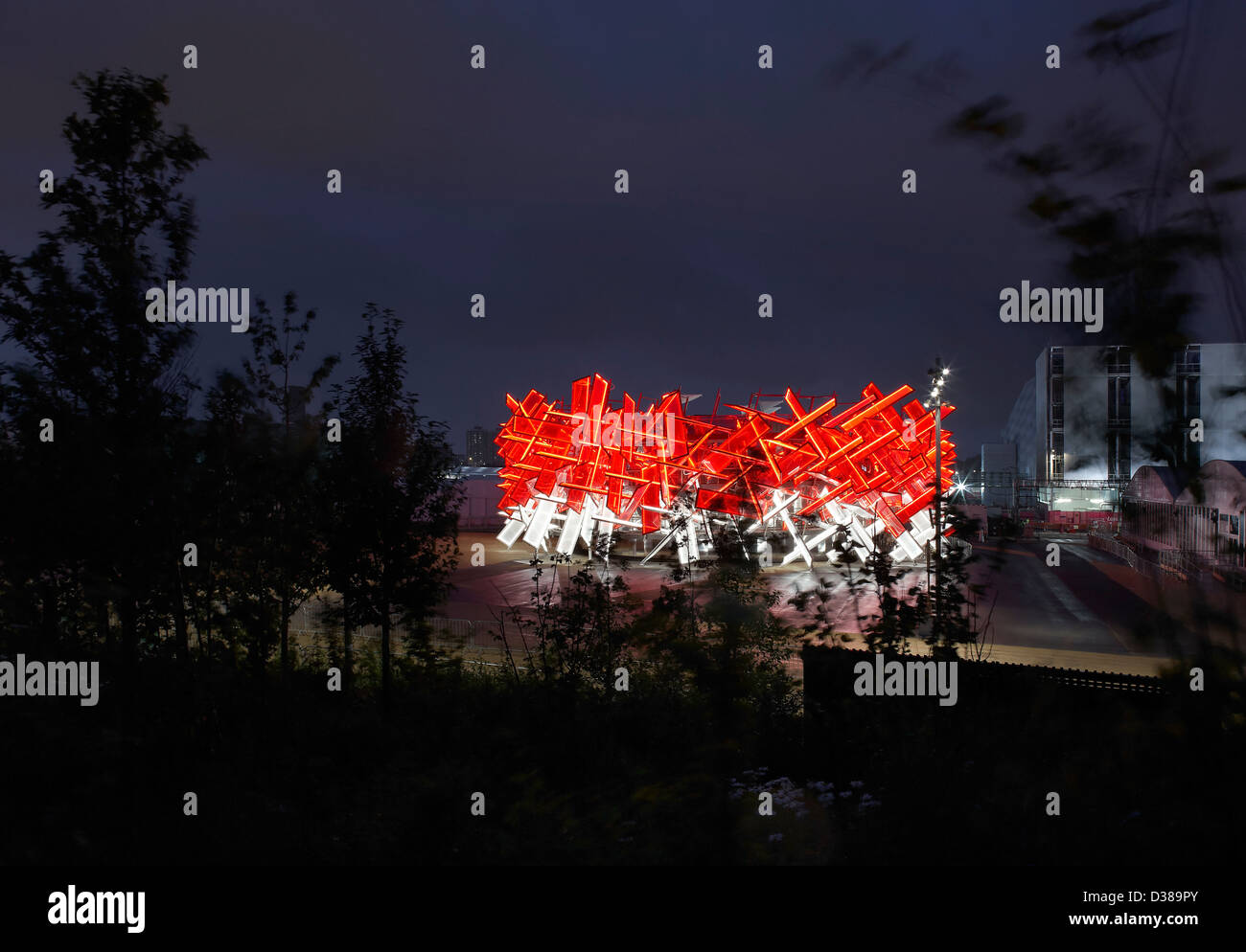 Coca-Cola Beatbox, Londres 2012, Londres, Royaume-Uni. Architecte : Asif Khan Pernilla Ohrstedt, 2012. Sculpturale, être éclairé Banque D'Images