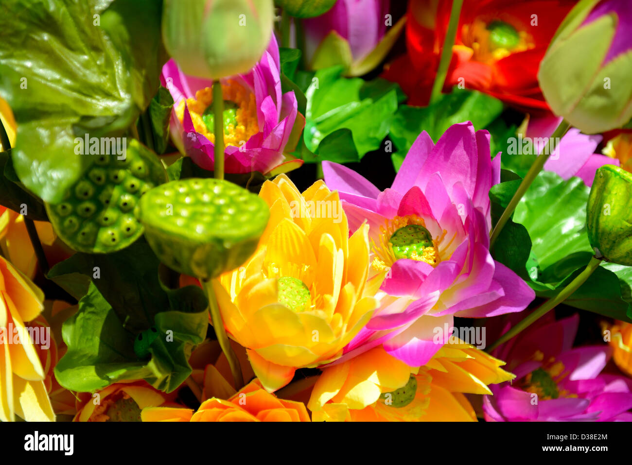 Décorations du nouvel an chinois, les fleurs de lotus, lotus, fleurs en plastique. Banque D'Images