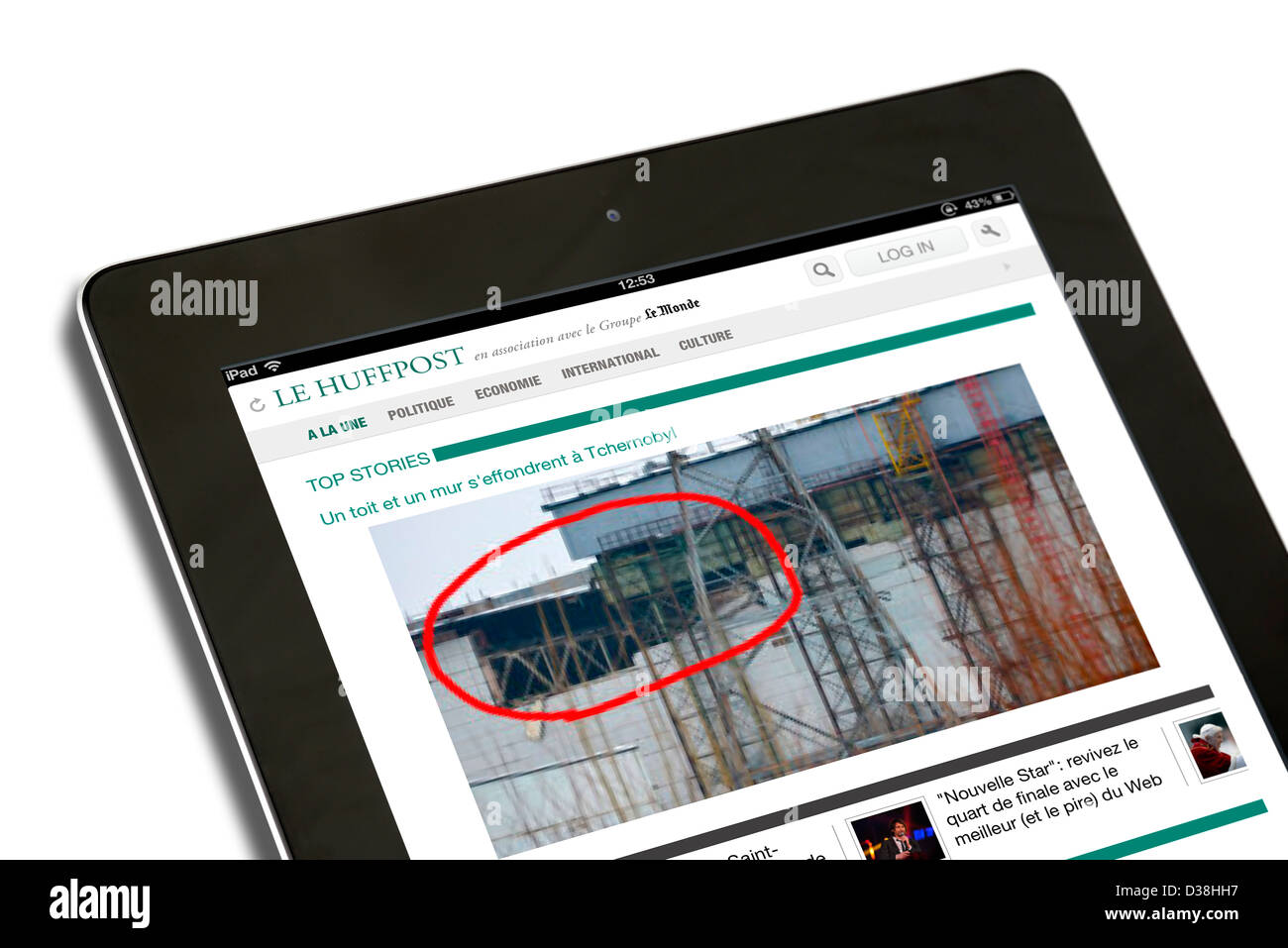 Application iPad montrant l'édition française du Huffington Post ( Le Huffpost) vue sur un Apple iPad 4e génération Banque D'Images