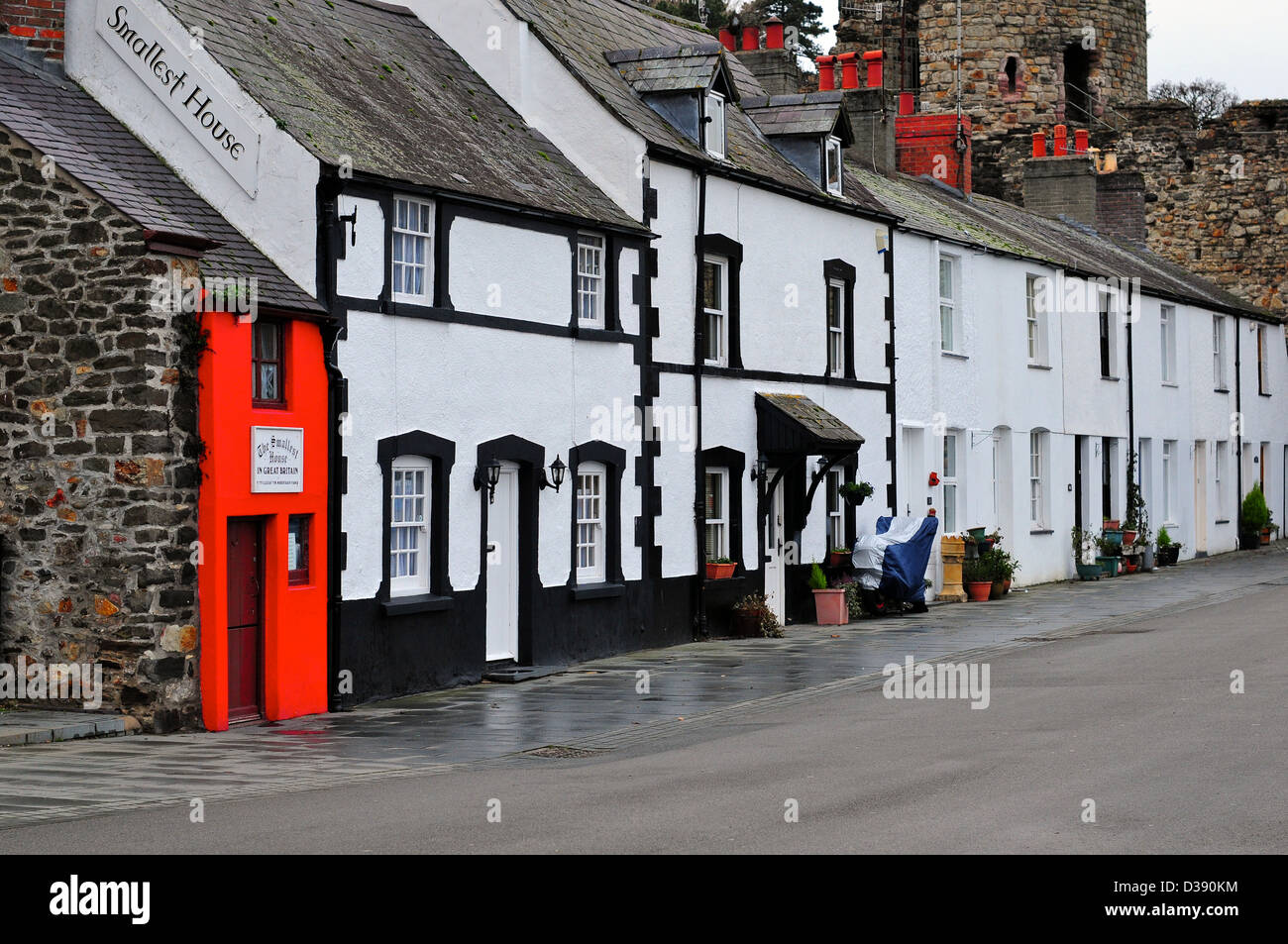 La plus petite maison de Grande-Bretagne, située sur le quai de Conwy, au nord du pays de Galles Banque D'Images