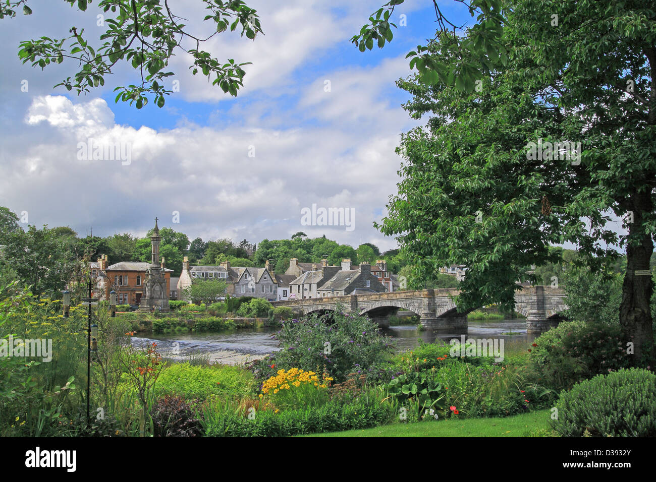 Pont sur la rivière de cris cris à Newton Stewart, Dumfries et Galloway, Écosse Banque D'Images