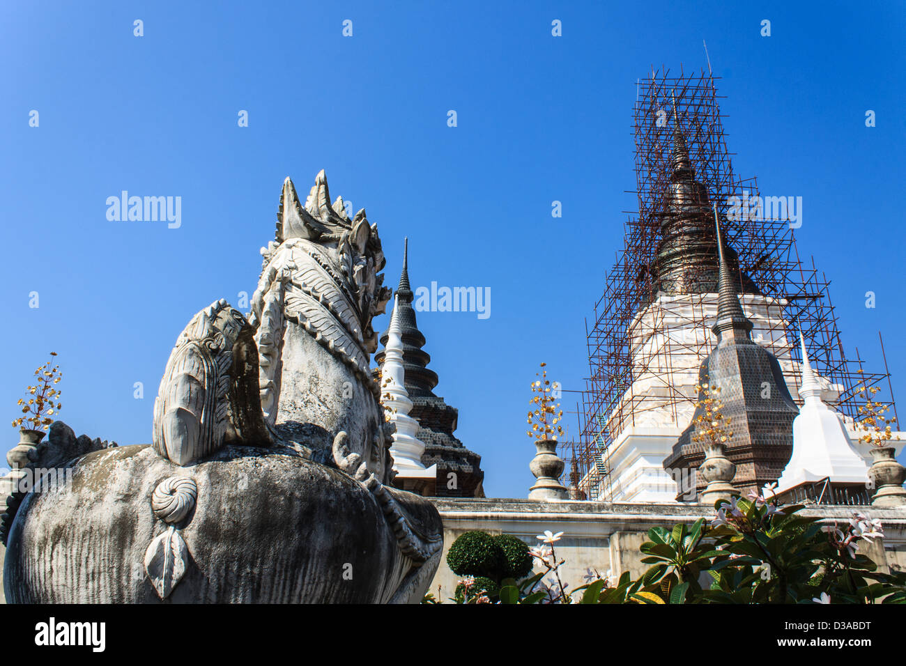 Look Singha Chedi de Wat Ban Den, Maetang Chiangmai Thai Temple Banque D'Images