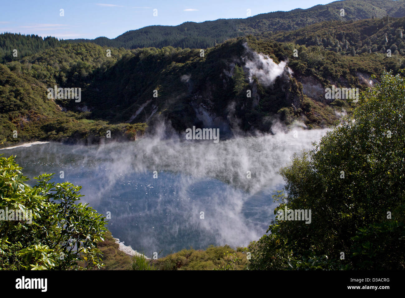 La vallée volcanique de Waimangu Ile du Nord Nouvelle Zélande Banque D'Images