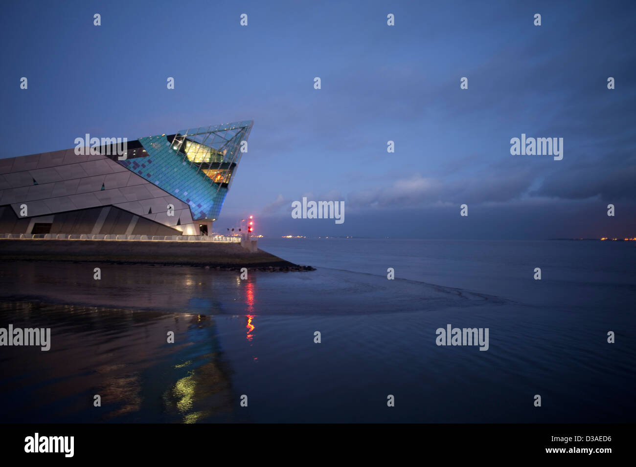 La profonde , Kingston Upon Hull les mondes seulement submarium . L'un des Mondes la plupart des aquariums spectaculaires Banque D'Images