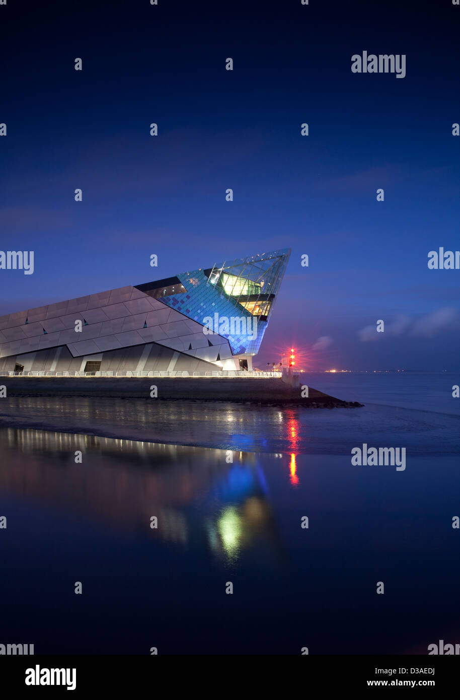 La profonde , Kingston Upon Hull les mondes seulement submarium . L'un des Mondes la plupart des aquariums spectaculaires Banque D'Images