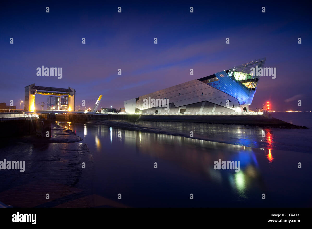 La profonde , Kingston Upon Hull les mondes seulement submarium . L'un des Mondes la plupart des aquariums spectaculaires Banque D'Images