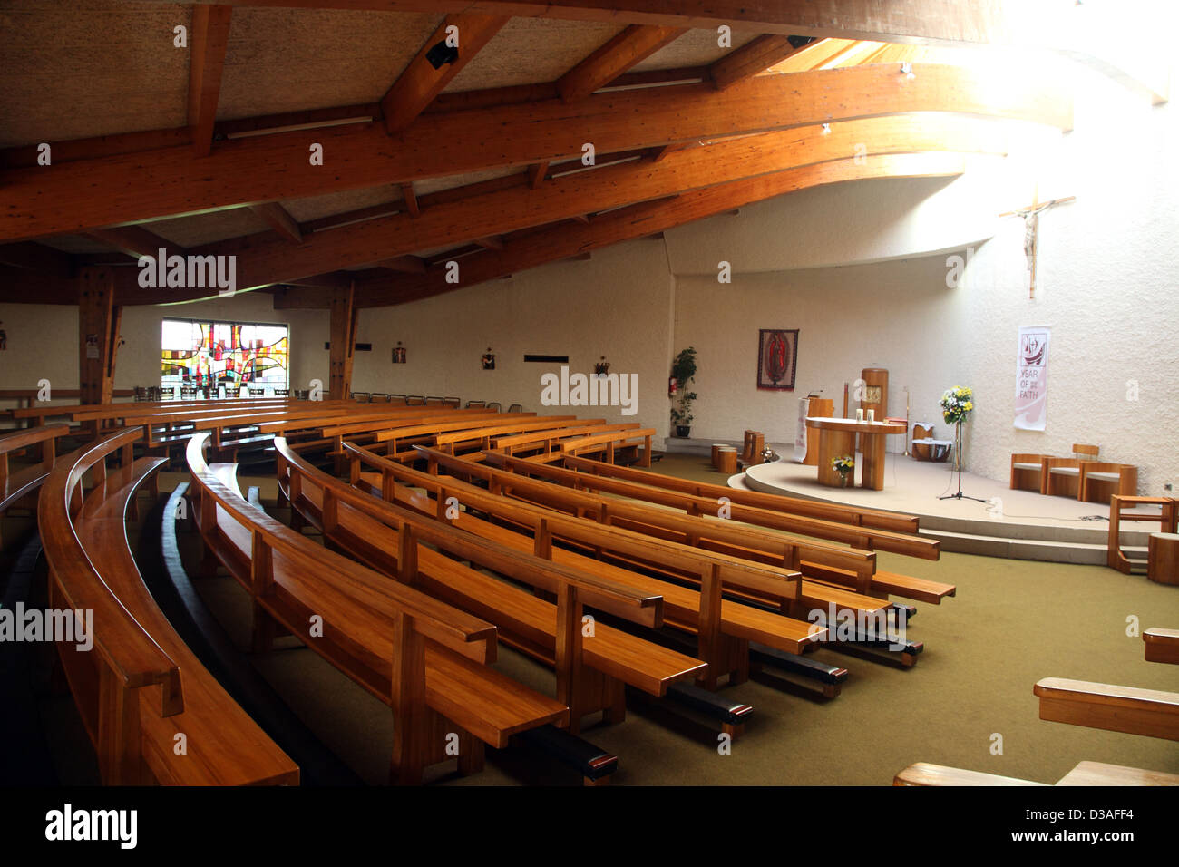Intérieur de l'Église de Marie Mère de Miséricorde Irlande Inniskeen Banque D'Images