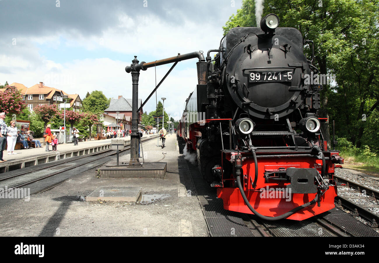 Drei Annen Hohne, Allemagne, la locomotive de Brockenbahn volume avec de l'eau Banque D'Images