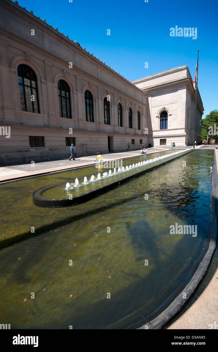 Usa, New York, Manhattan, Metropolitan Museum, Fontaine Banque D'Images
