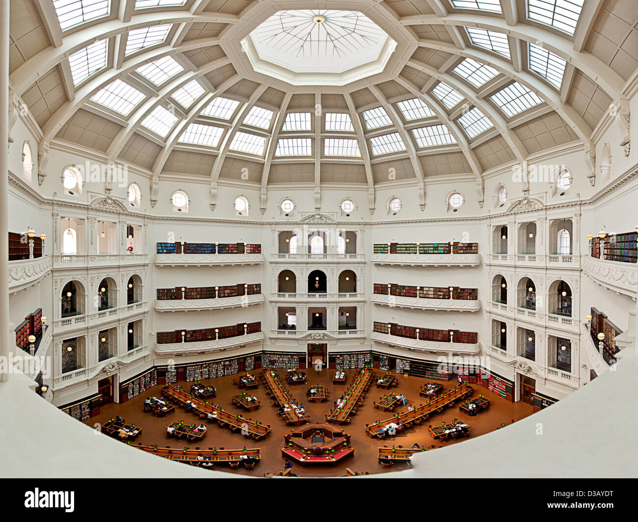 La Trobe la magnifique salle de lecture dans la bibliothèque de l'État de Victoria, Melbourne, Australie. Banque D'Images