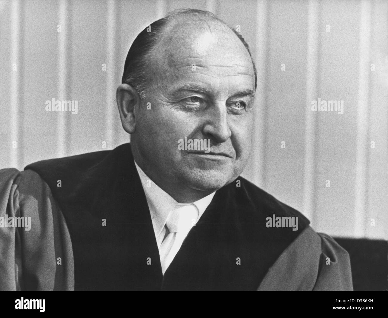 (Afp) - le procureur général allemand Siegfried Buback (fichier photo non datée) qui a été tué dans une attaque du groupe terroriste allemand Rote Armee Fraktion (RAF/Fraction Armée rouge) à Karlsruhe, Allemagne, 7 avril 1977. Banque D'Images