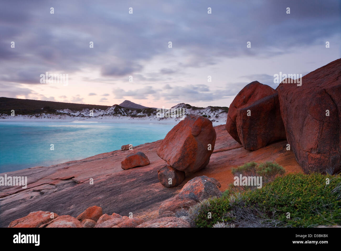 Thistle Cove au crépuscule. Cape Le Grand National Park, Esperance, Western Australia, Australia Banque D'Images