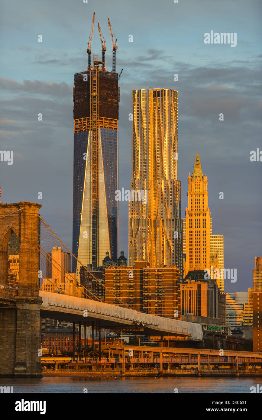 World Trade Center Gehry Building Lower Manhattan New York USA Banque D'Images