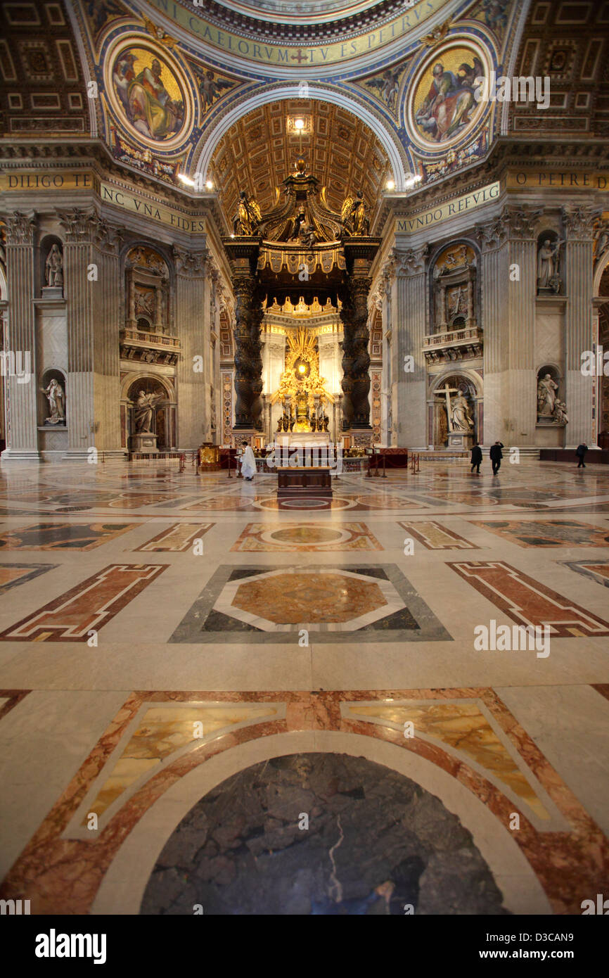 Intérieur de la Basilique Saint Pierre, Rome, Italie Banque D'Images