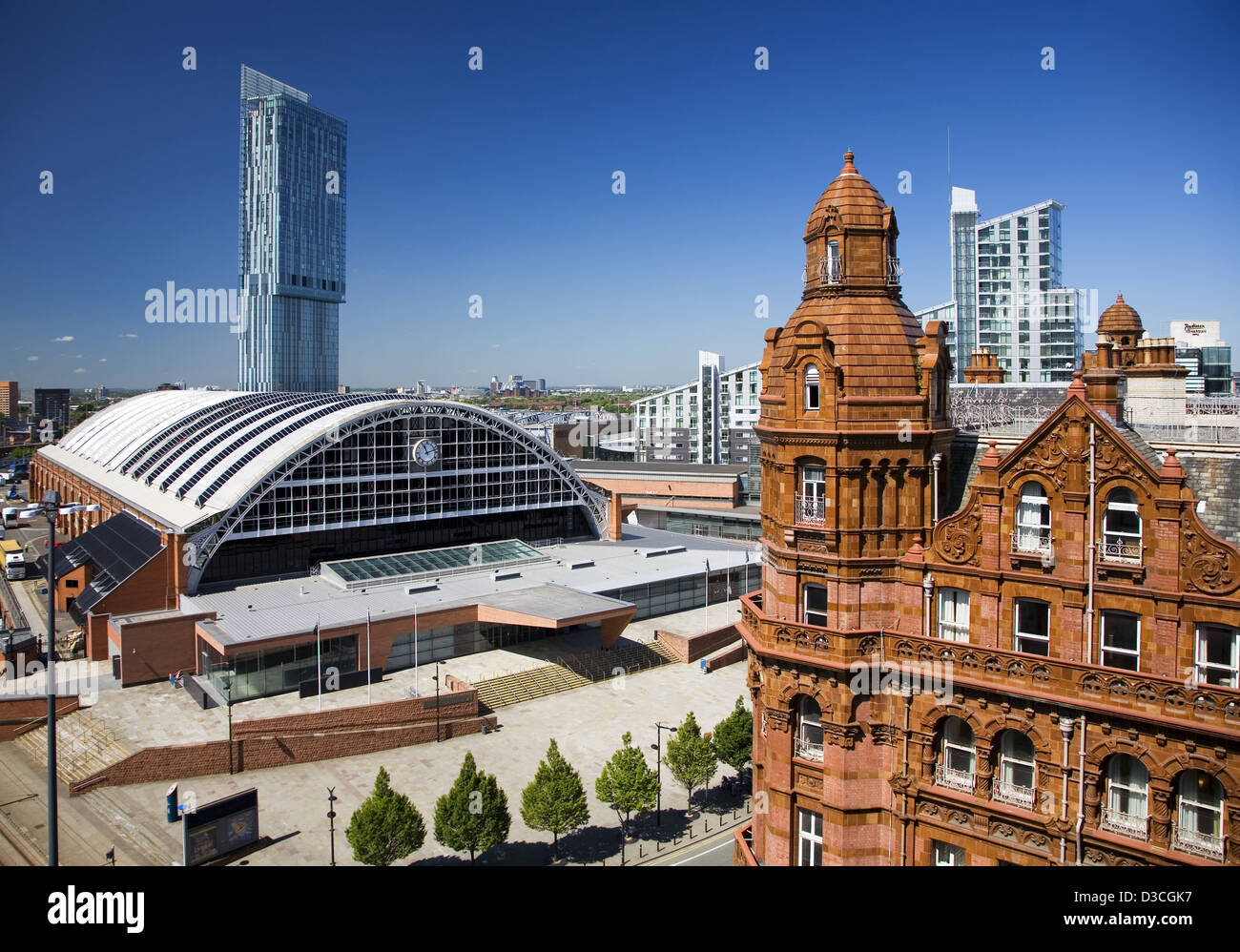 Avis de Manchester Central Convention Center et Beetham Tower Hôtel Midland avec en premier plan, Manchester, Royaume-Uni, Europe Banque D'Images