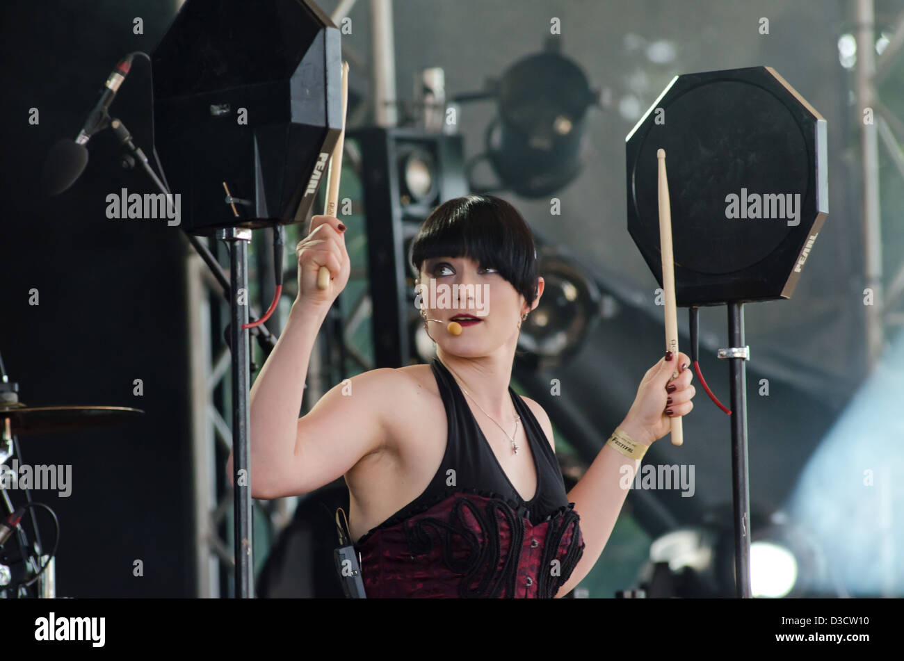 Katha Mia du groupe de rock gothique allemand Mono Inc qui se produiront au Festival Amphi en 2012 Banque D'Images