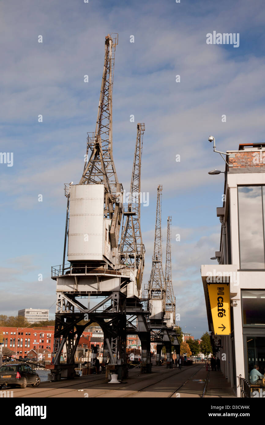 Bristol Harbourside Grues, Bristol, Angleterre, Royaume-Uni Banque D'Images