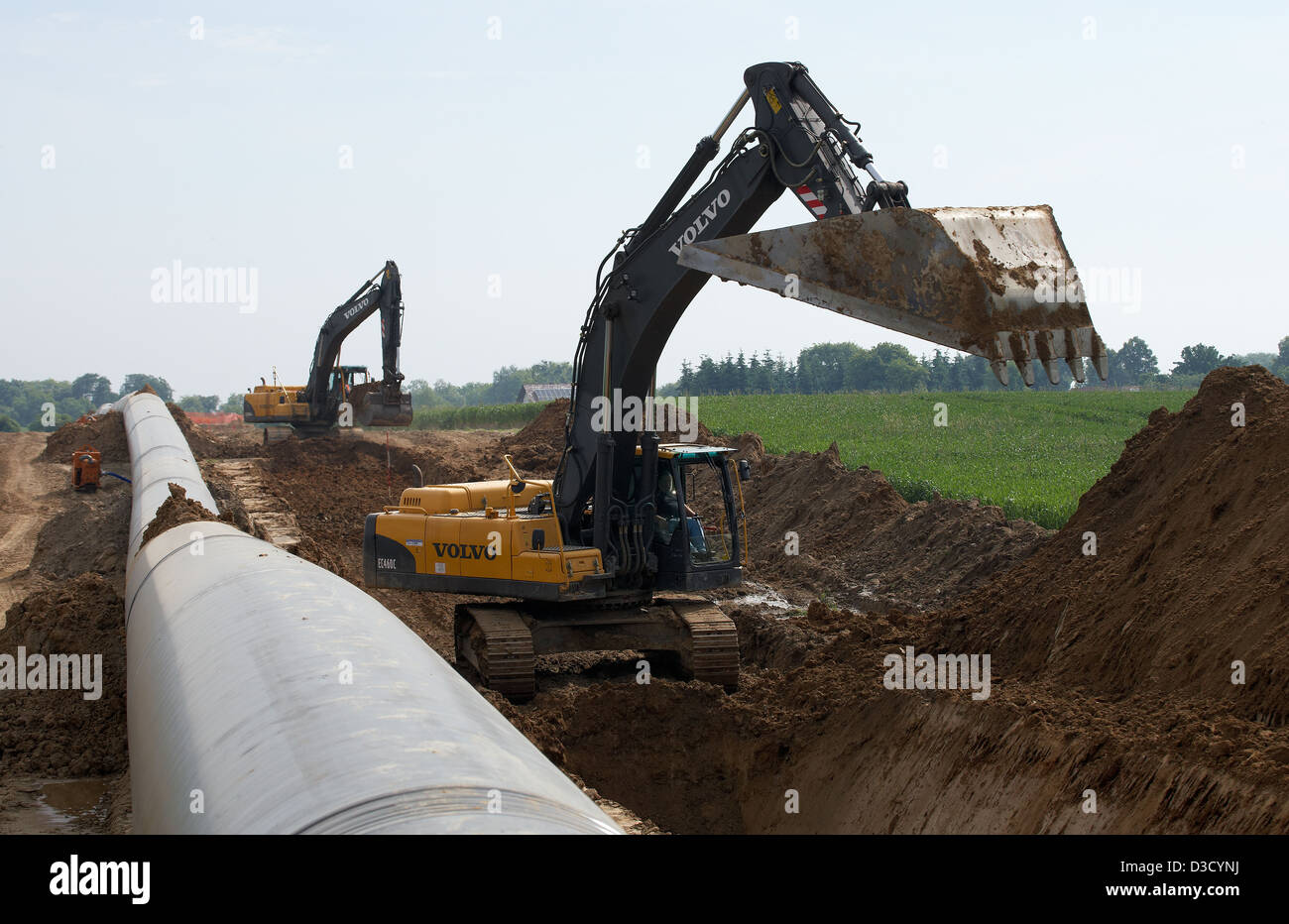 Schulzendorf, Allemagne, creusé des tranchées le tuyau pour la construction du gazoduc de l'Opale Banque D'Images