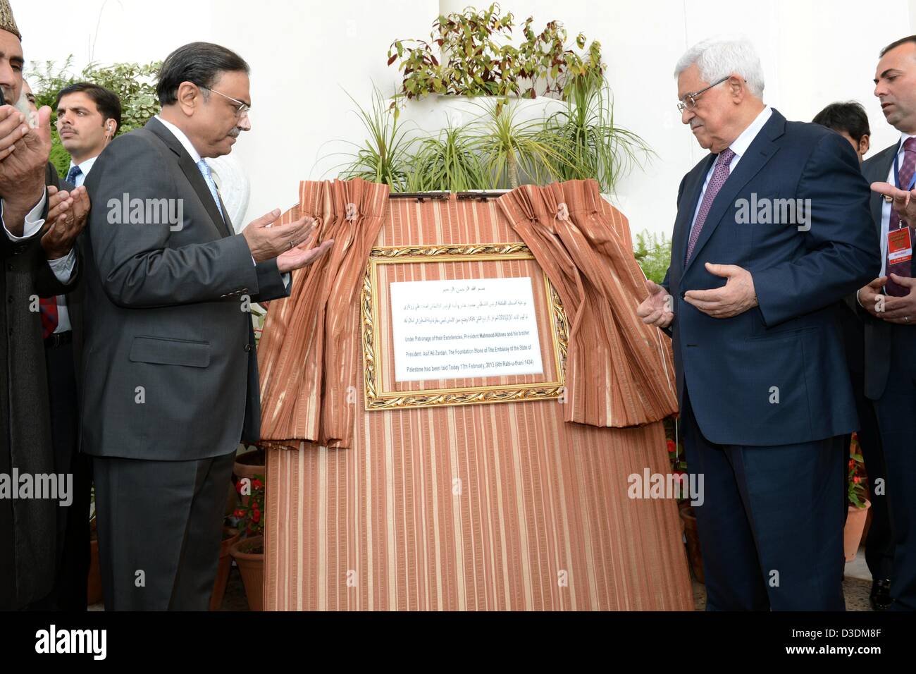 16 février 2013 - Islamabad, Islamabad, Pakistan - Le président palestinien Mahmoud Abbas (Abou Mazen), arrive de la capitale pakistanaise Islamabad. (Crédit Image : © Thaer Ganaim APA/Images/ZUMAPRESS.com) Banque D'Images