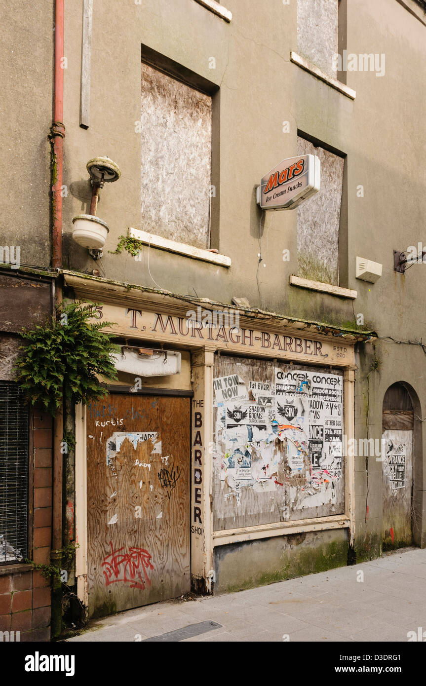 Vieille épave barbiers shop Banque D'Images