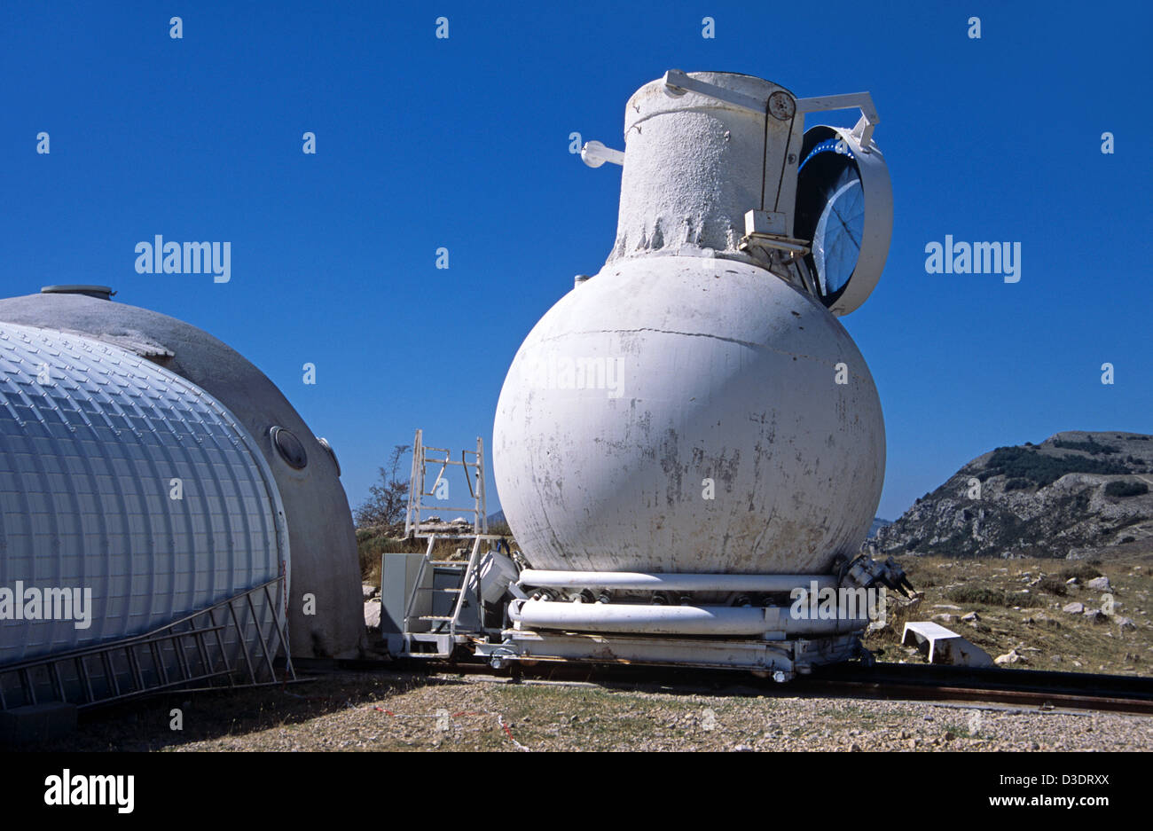 Télescope, interféromètre Stellar, à l'Observatoire de la Côte d'Azur CERGA plateau Calern Caussols Alpes-Maritimes France Banque D'Images