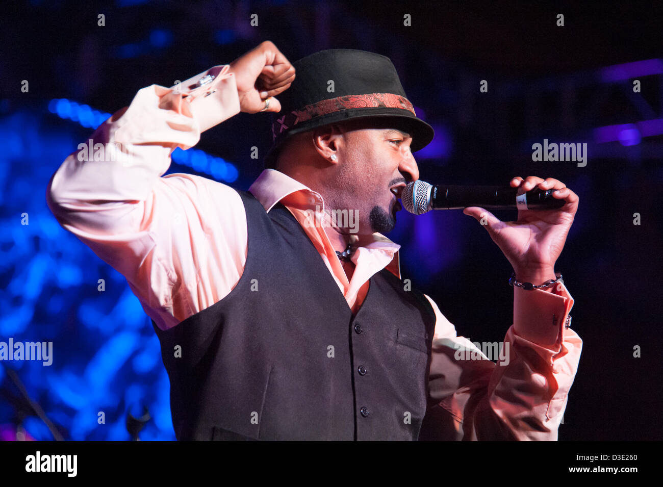 LINCOLN, CA - le 15 février : Nouveau Club effectue à V101's Valentines bash en vedette les Bar-Kays et ZAPP à Thunder Valley Casino Resort de Lincoln, en Californie le 2 février 2013 Banque D'Images