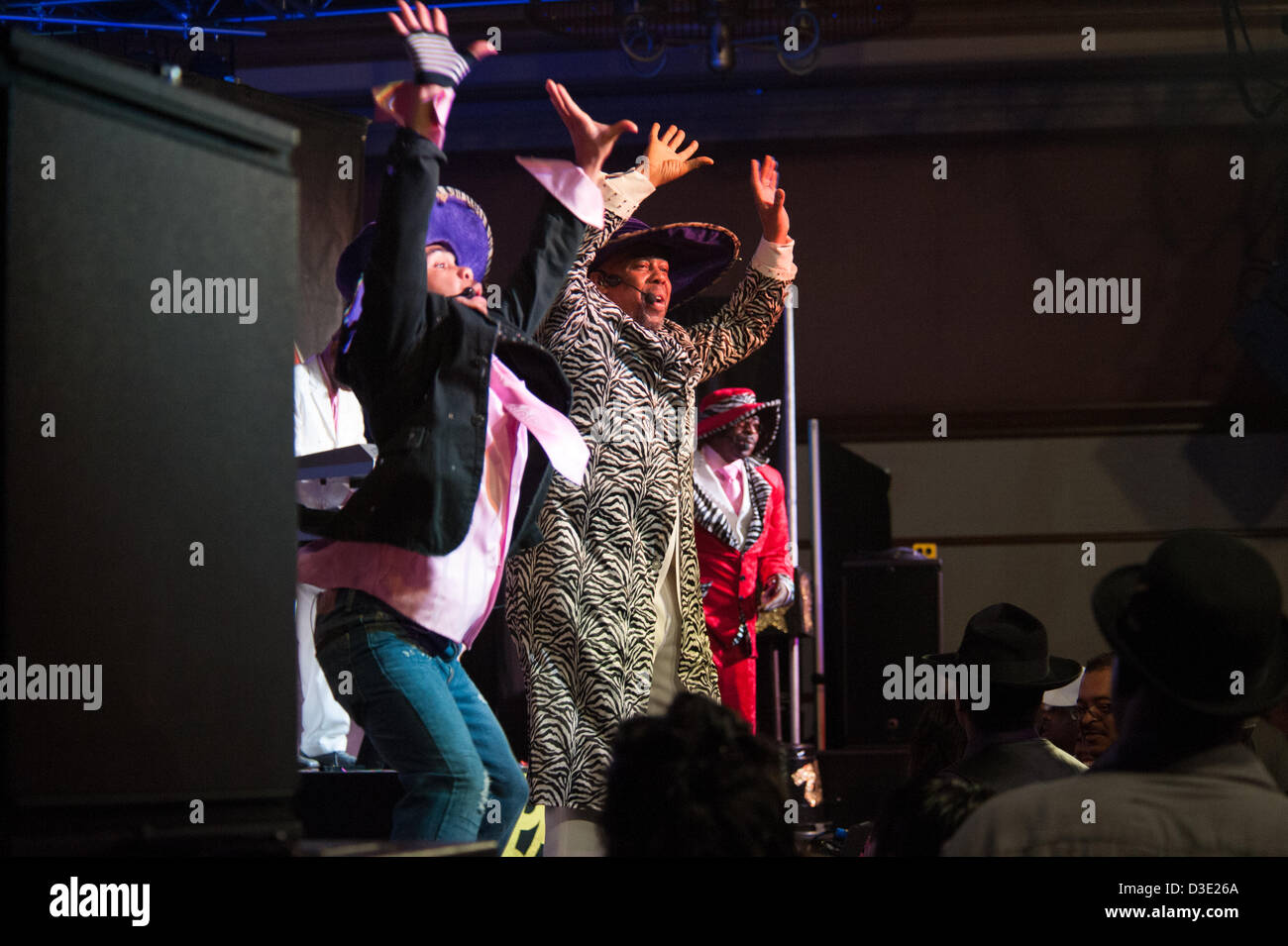 LINCOLN, CA - le 15 février : Le Zapp Band effectuer à V101's Valentines bash avec le nouveau club et les Bar-Kays à Thunder Valley Casino Resort de Lincoln, en Californie le 2 février 2013 Banque D'Images